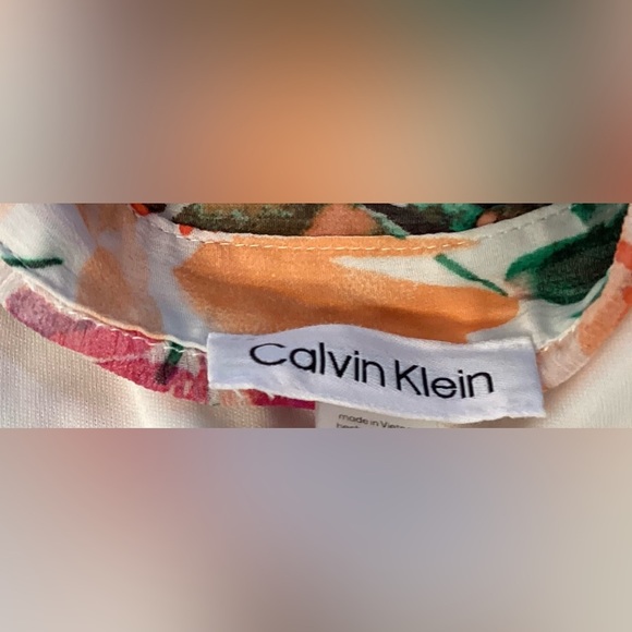 Calvin Klein crepe floral dress with built in slip size 4 - Picture 14 of 16